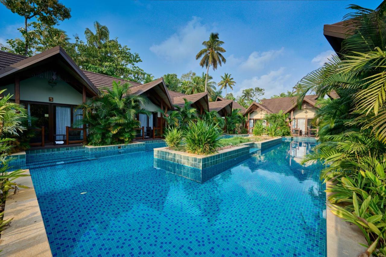 Gokulam Grand Resort & Spa, Кумараком Екстер'єр фото